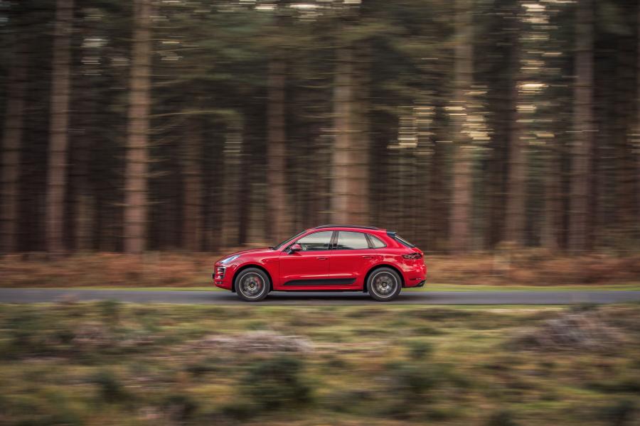  Porsche Macan GTS 2016 года  (UK) (фото 18 из 30)